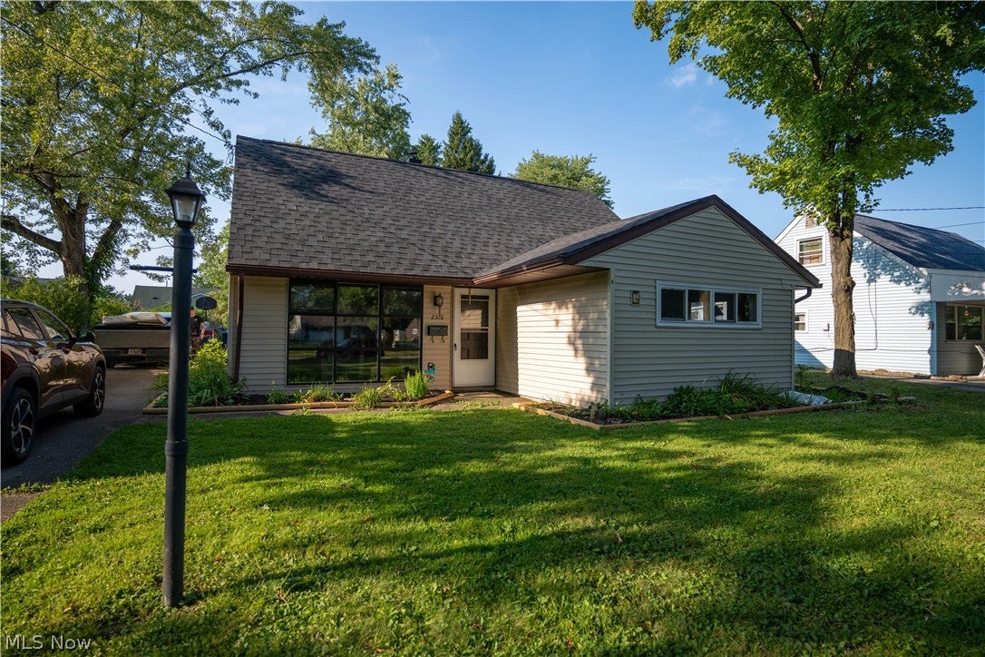 2378 Clyde Street — photo