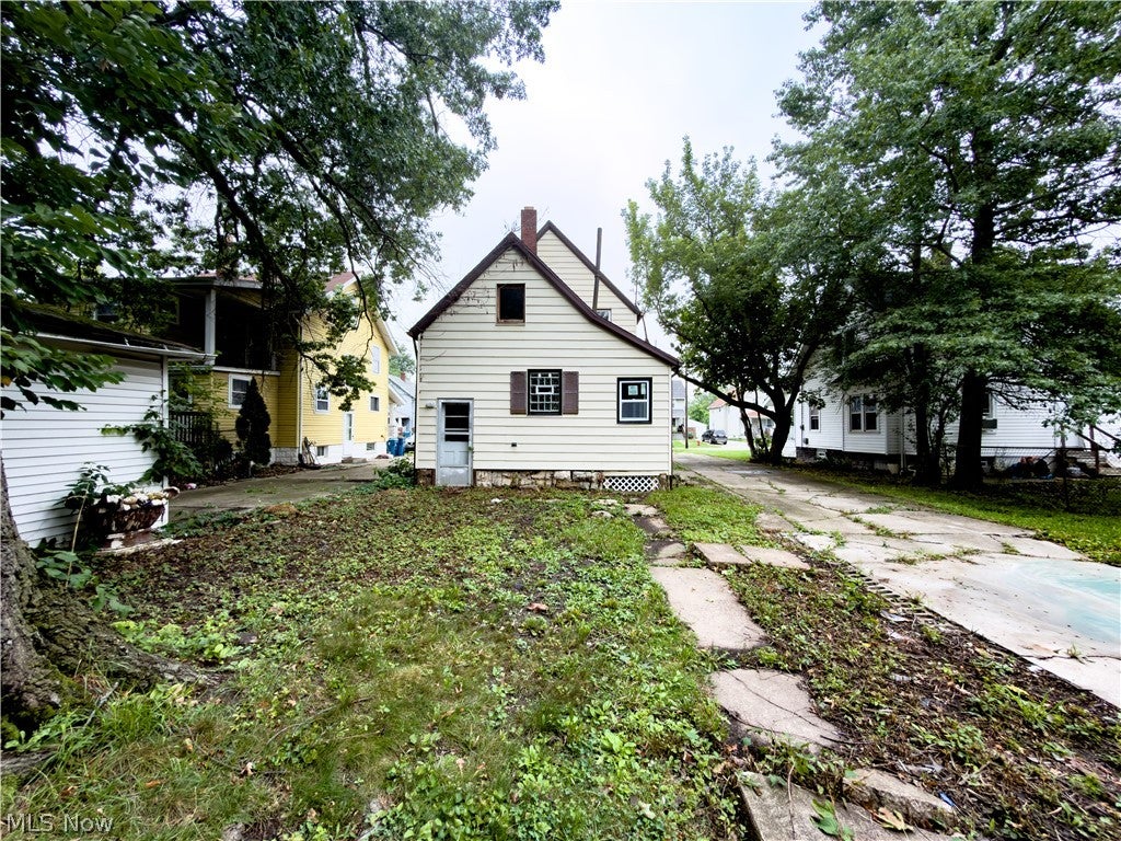 823 W 21st Street — photo