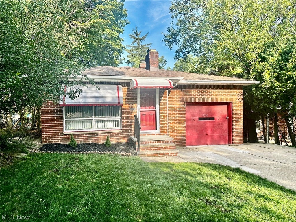 5315 Arch Street — photo