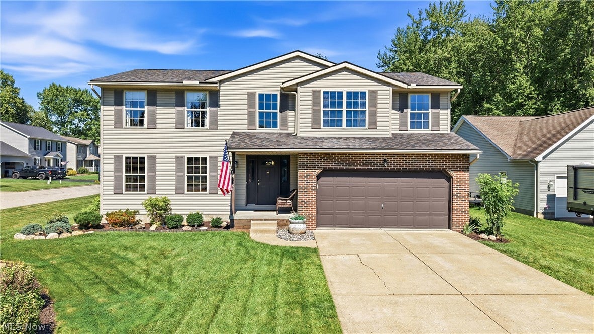 100 Laura Lane — photo