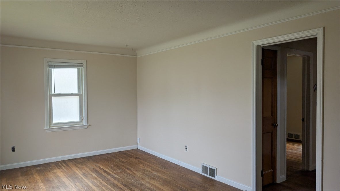 270 E 330th Street, Willowick, OH 44095 — photo 2