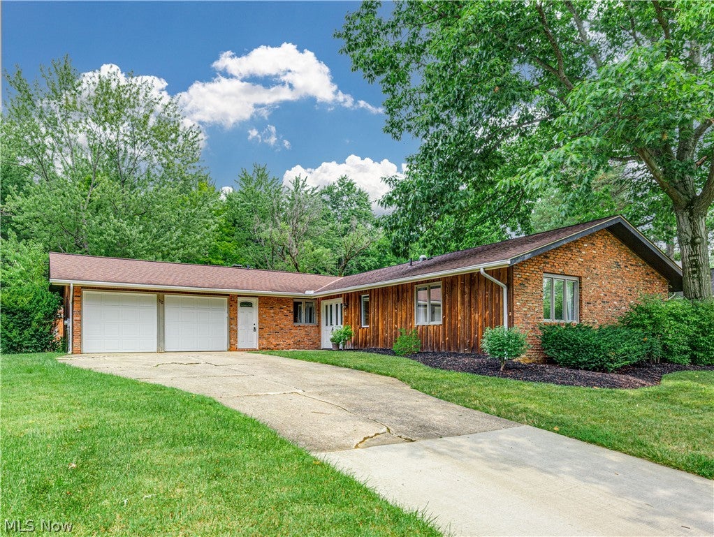 132 Parkview Drive — photo