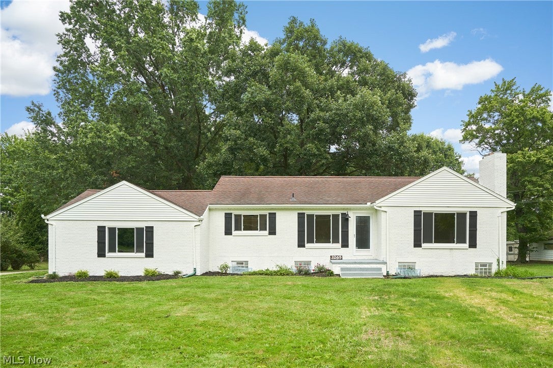 3265 Ridgewood Road — photo