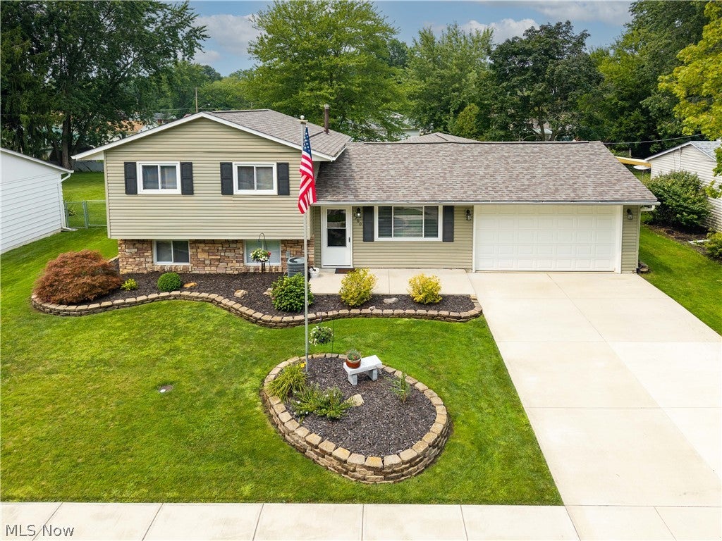 4700 Idleview Drive — photo