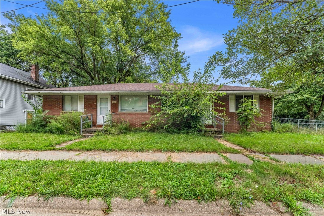 1143 Santee Avenue 2/1143 — photo