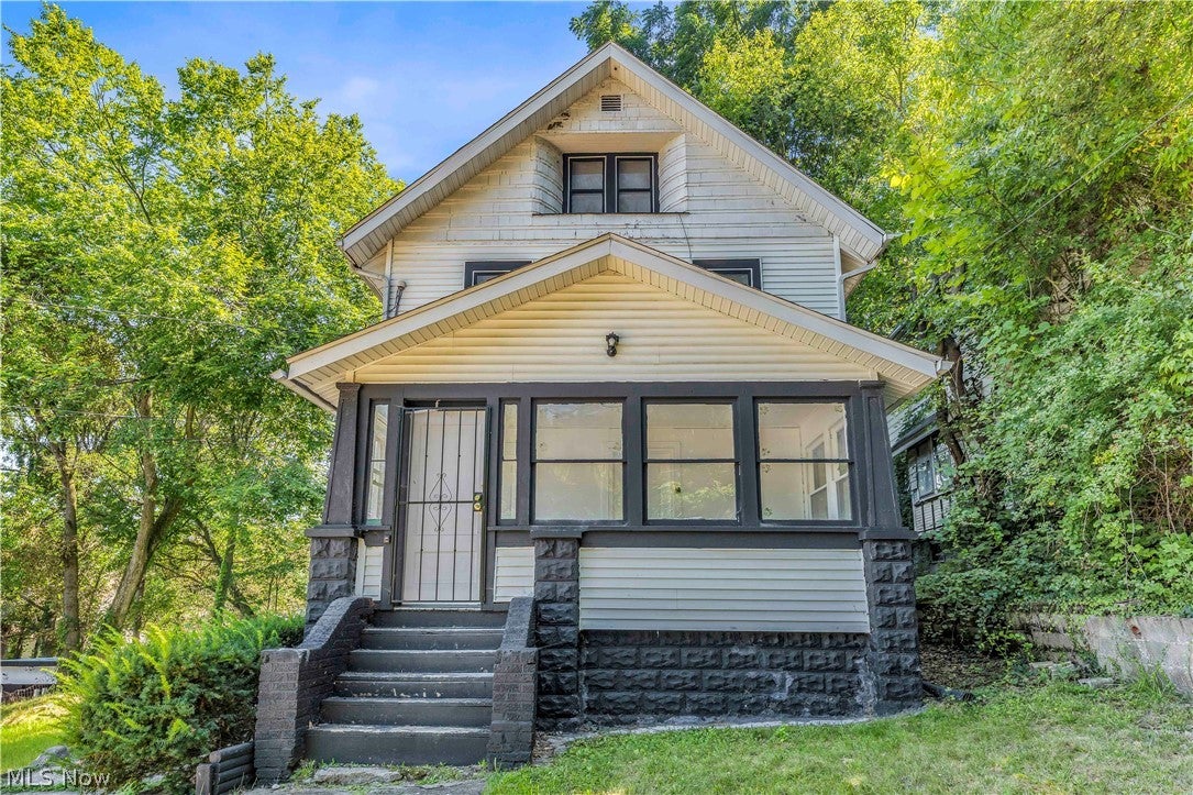 712 Roselle Avenue A/DN — photo