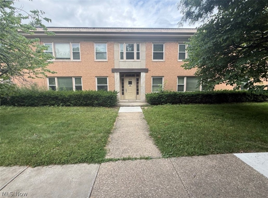 2545 Kenilworth Street 11 — photo