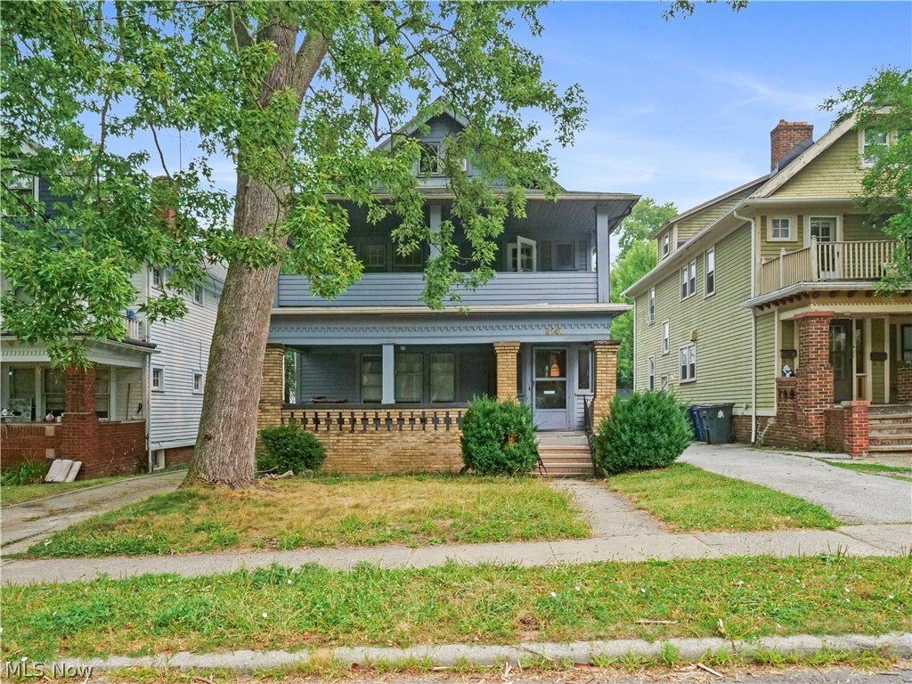 3141 Kensington Road — photo