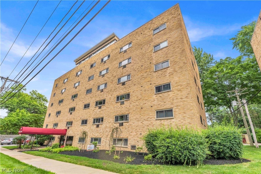 115 S Rocky River Drive 602 — photo