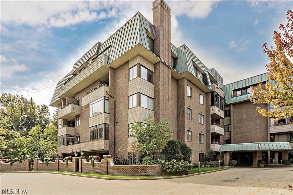 5150 Three Village Drive 1-K — photo