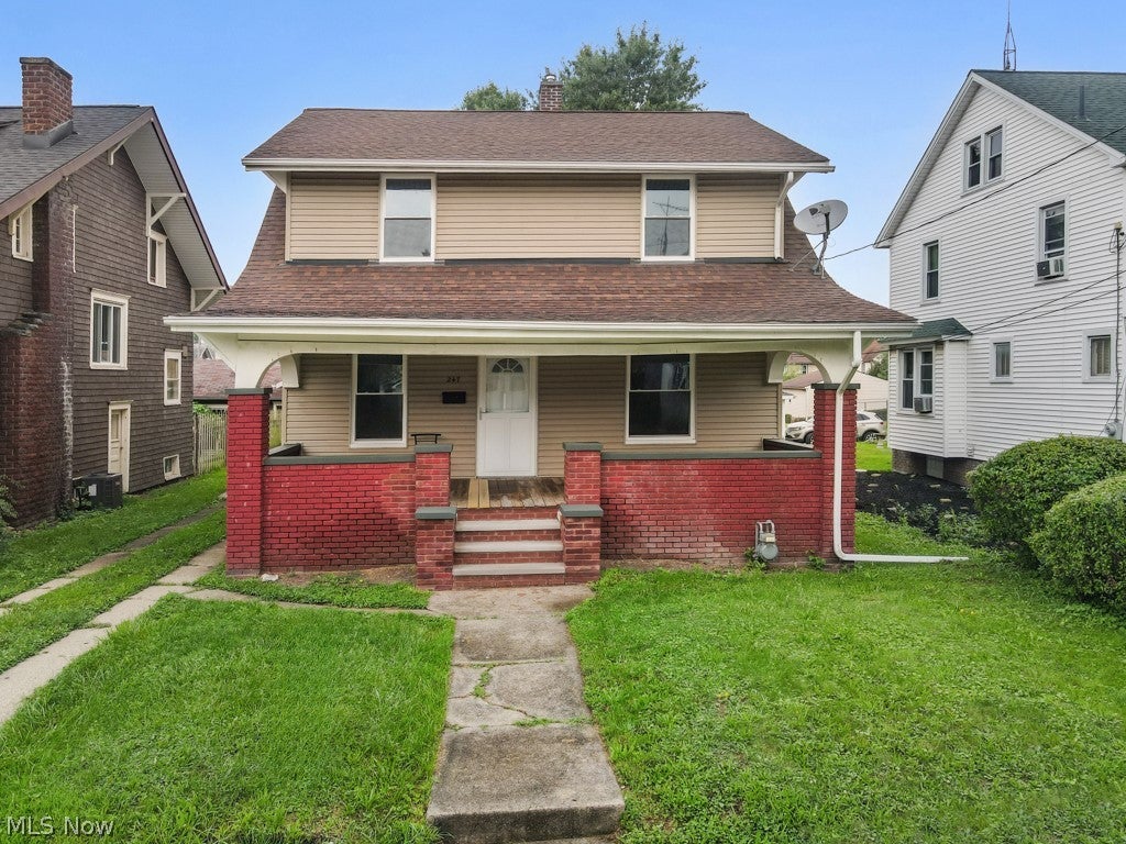 247 W Summit Street — photo