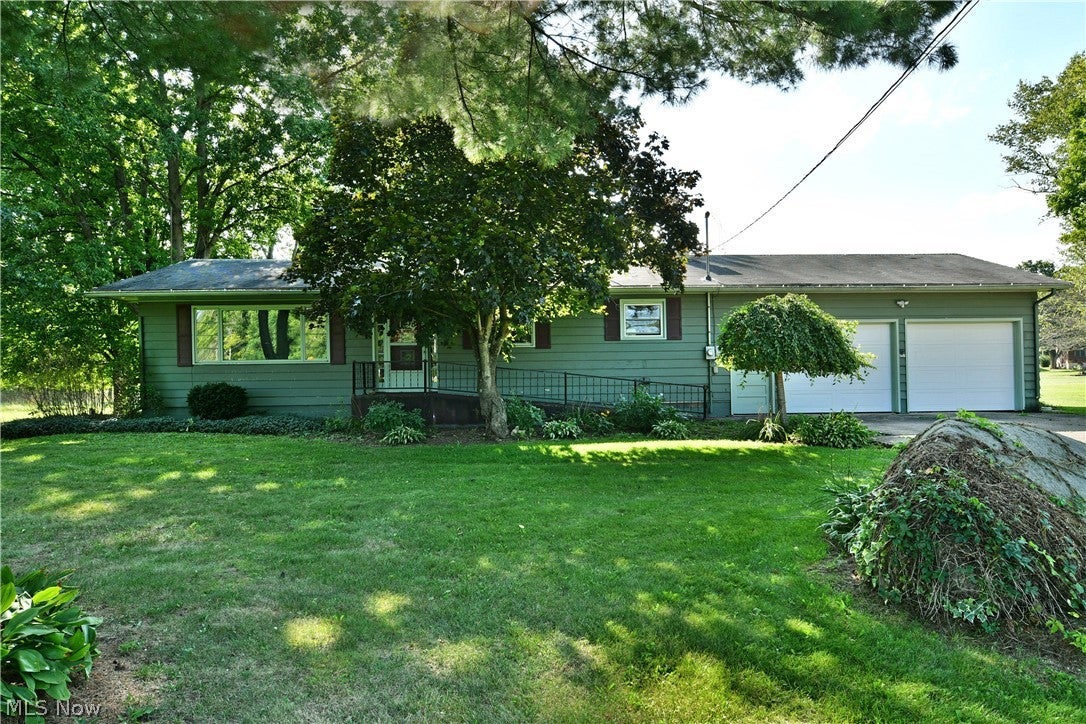 6681 Lakeview Drive — photo