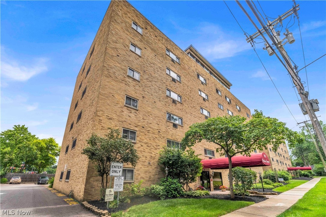 115 S Rocky River Drive 406 — photo