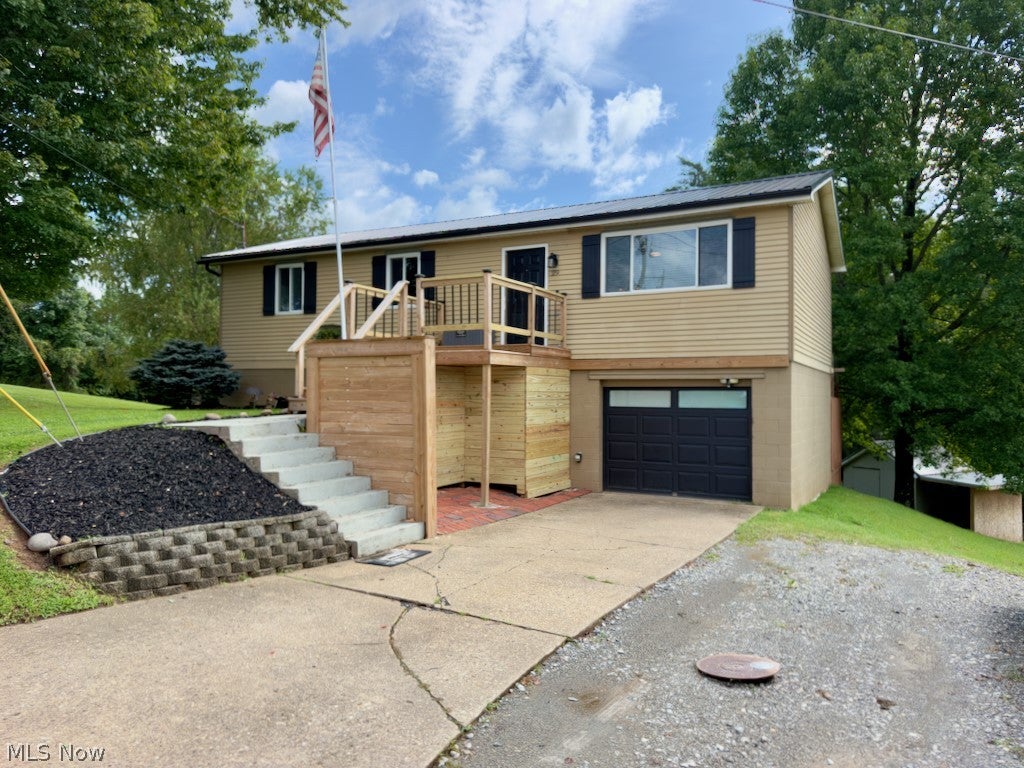 29 Hickory Drive — photo