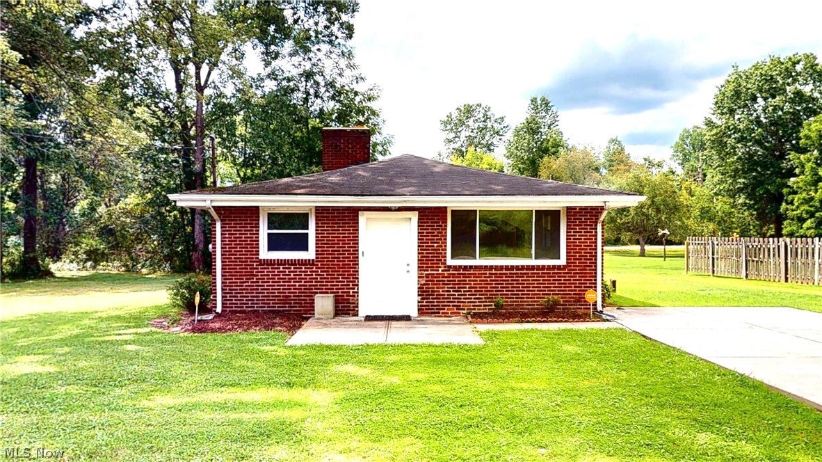 16702 Findlay Street — photo