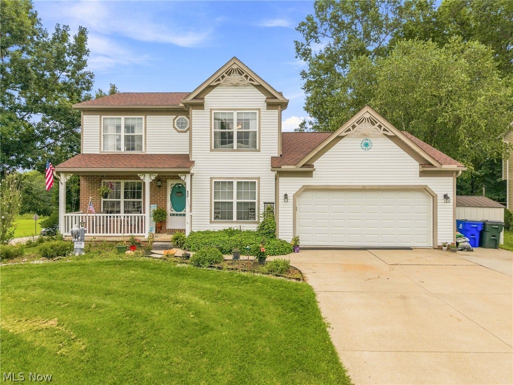 803 Collins Pond Drive — photo