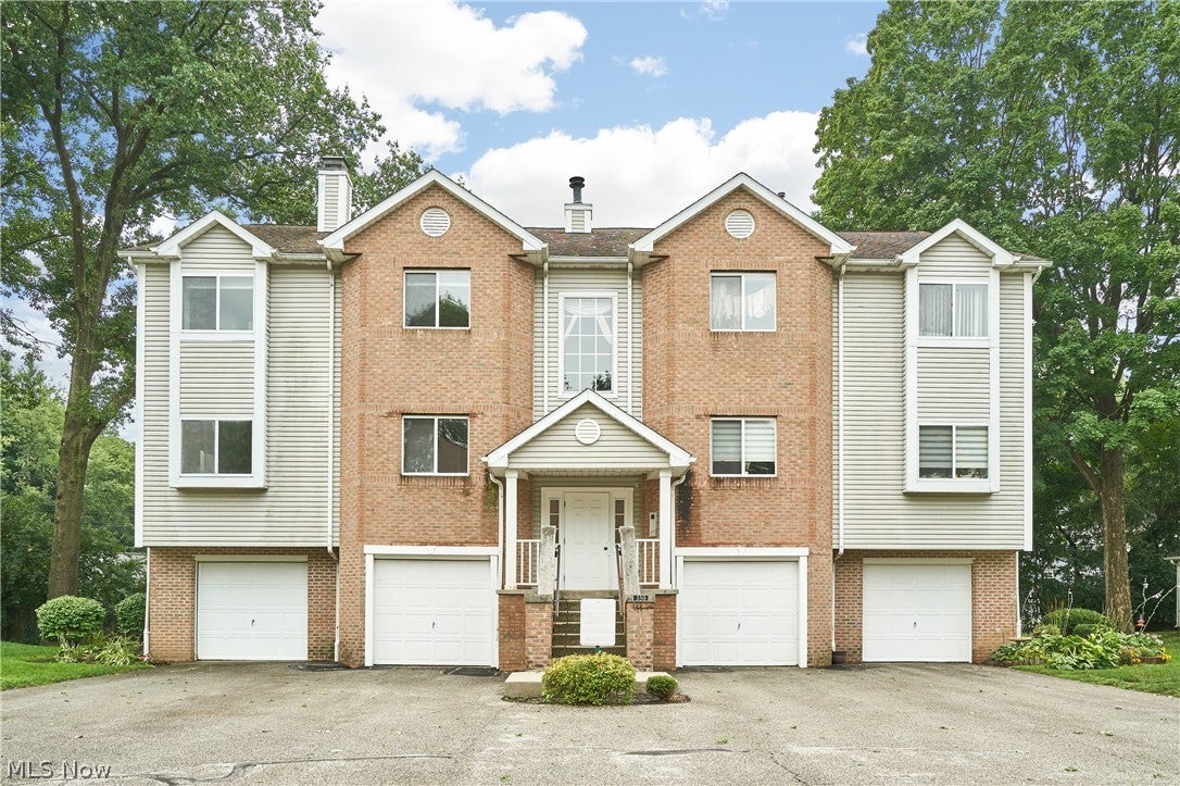 350 Village Pointe Drive 3 — photo