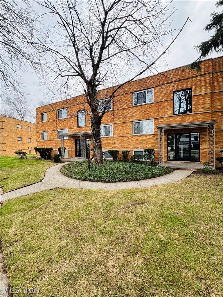 21045 Southbend Circle 3 — photo