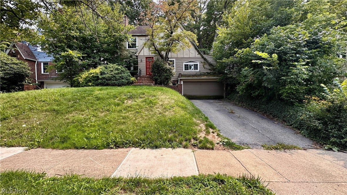 3582 Meadowbrook Boulevard — photo