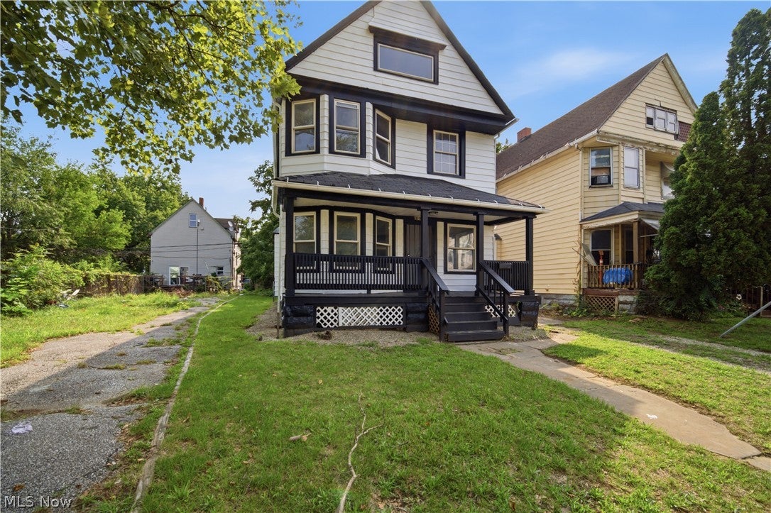1201 E 84th Street — photo