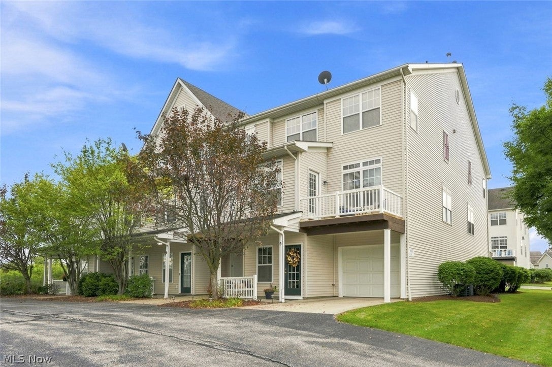 1214 E Chapman Lane 5 — photo