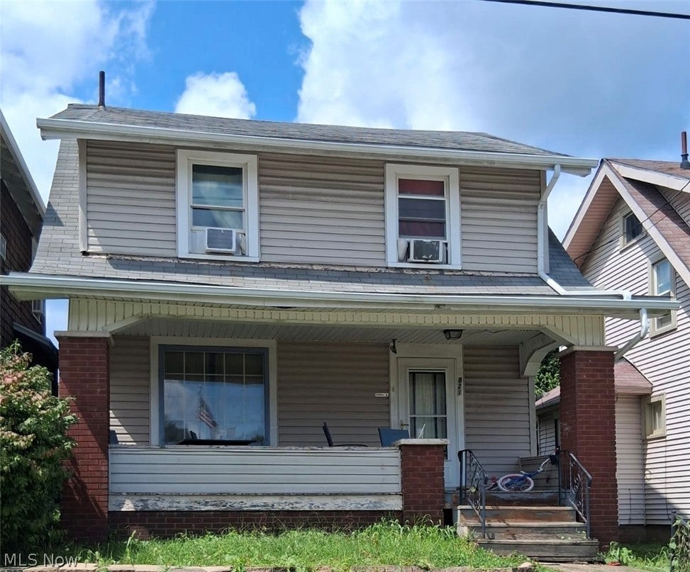 821 Smith Avenue NW — photo