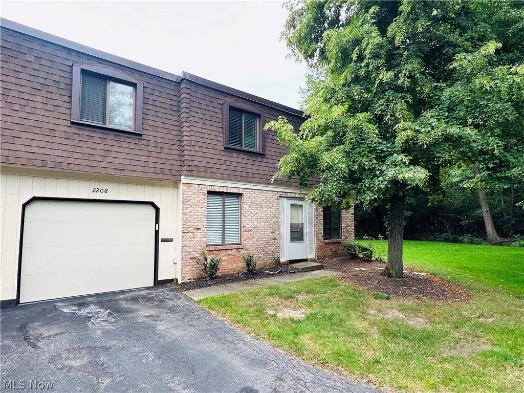 1651 Mentor Avenue 2208 — photo