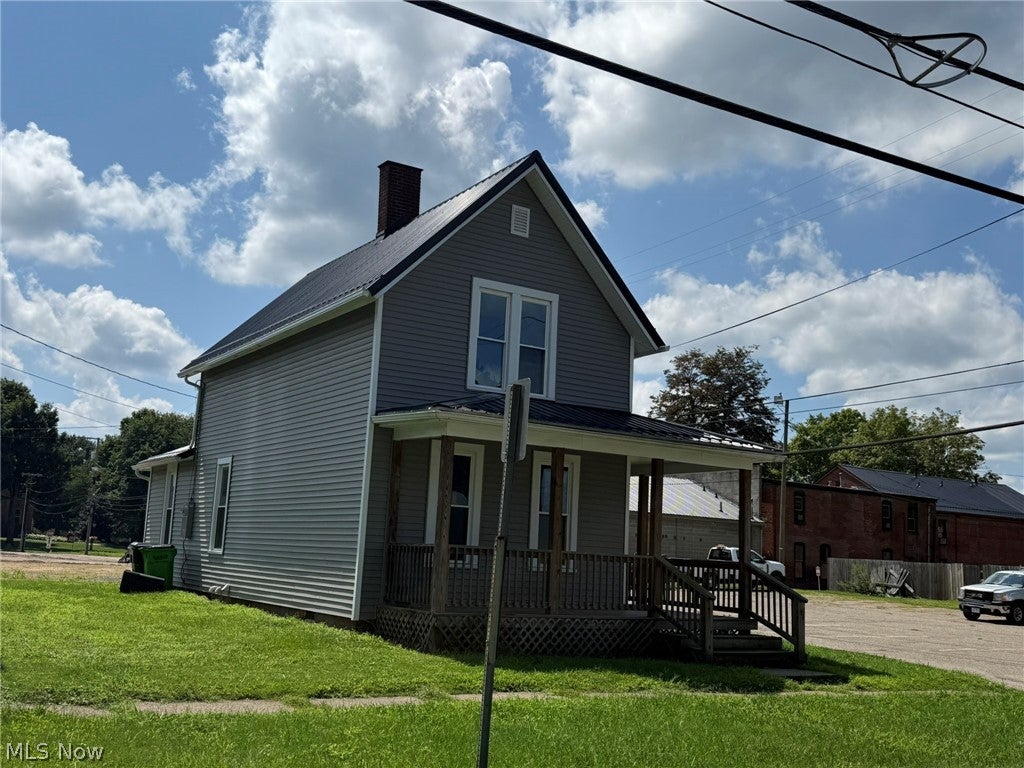 327 Locust Street — photo
