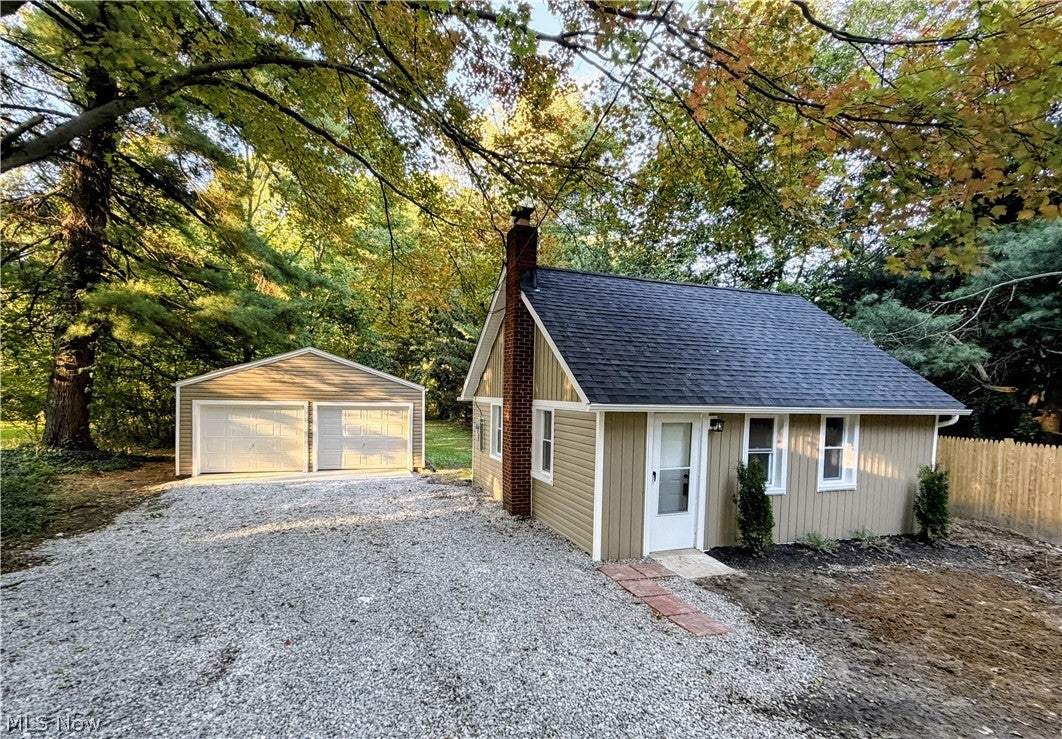 1751 Turkeyfoot Lake Road — photo