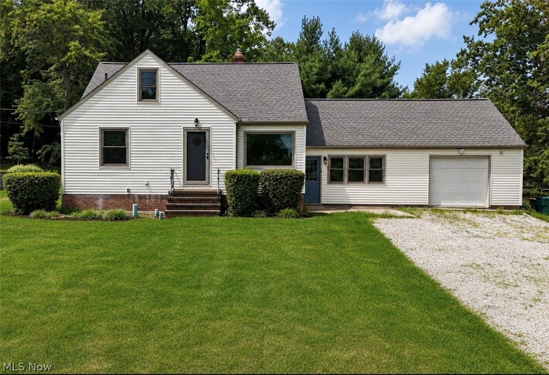 5972 Crossview Road — photo