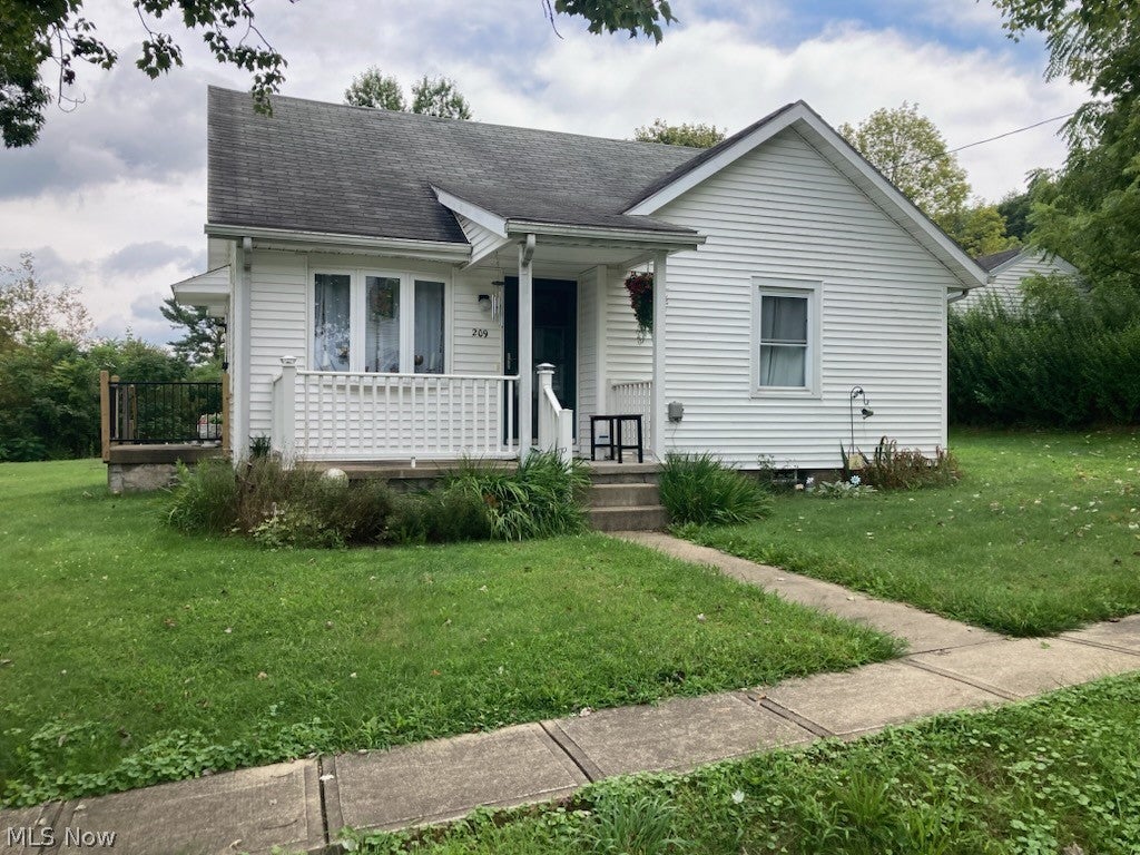 209 Grandview Street — photo