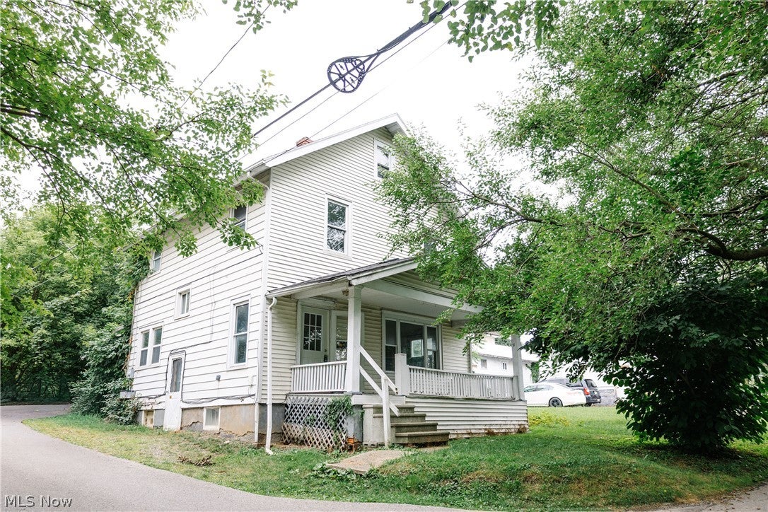 489 Dirlam Court — photo