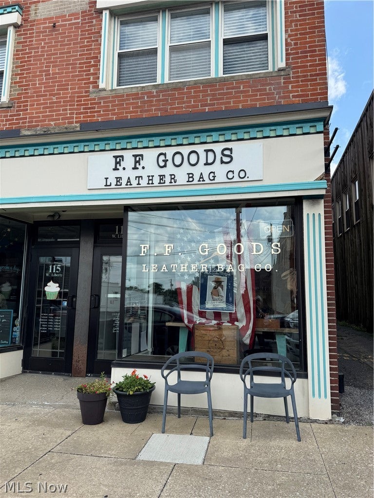 113 W Liberty Street — photo