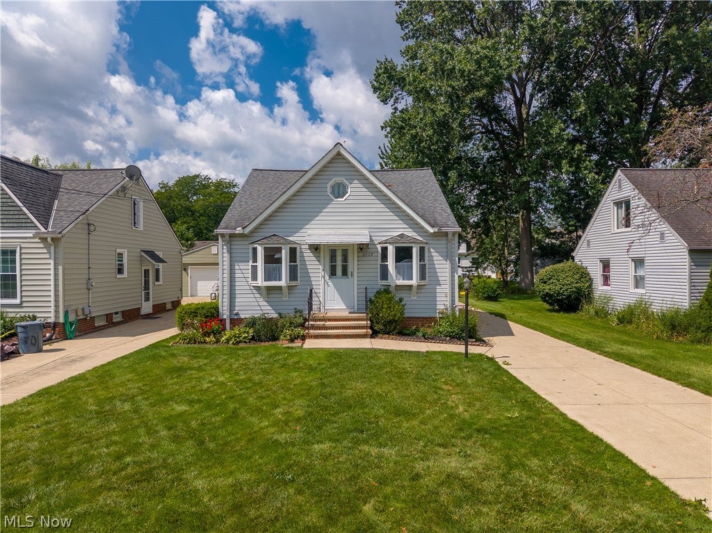 5572 Porter Road — photo