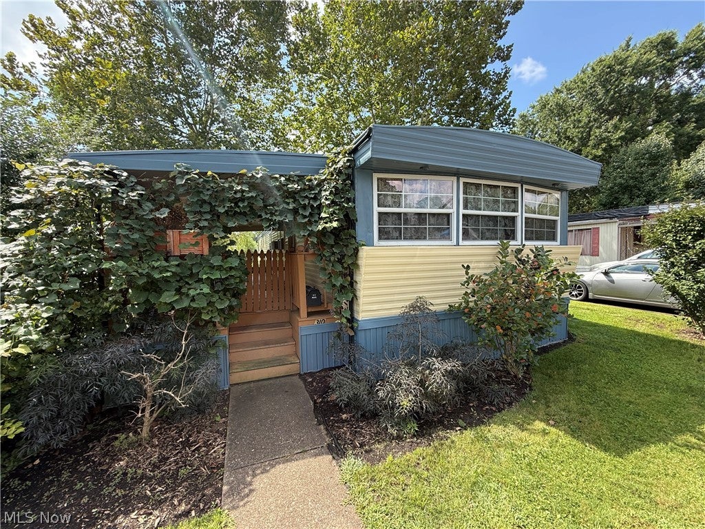310 Gulf Stream Lane SE — photo
