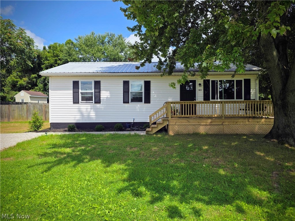 801 Heather Place — photo