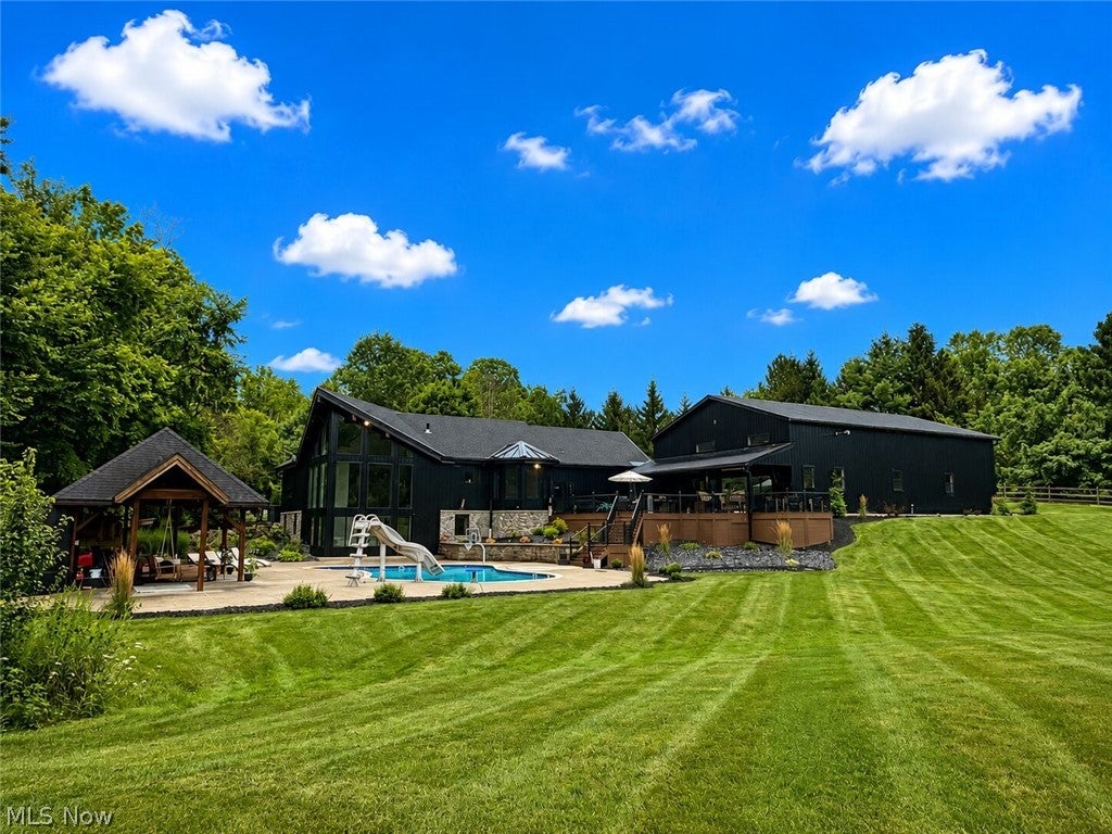 2245 Thoroughbred Drive — photo