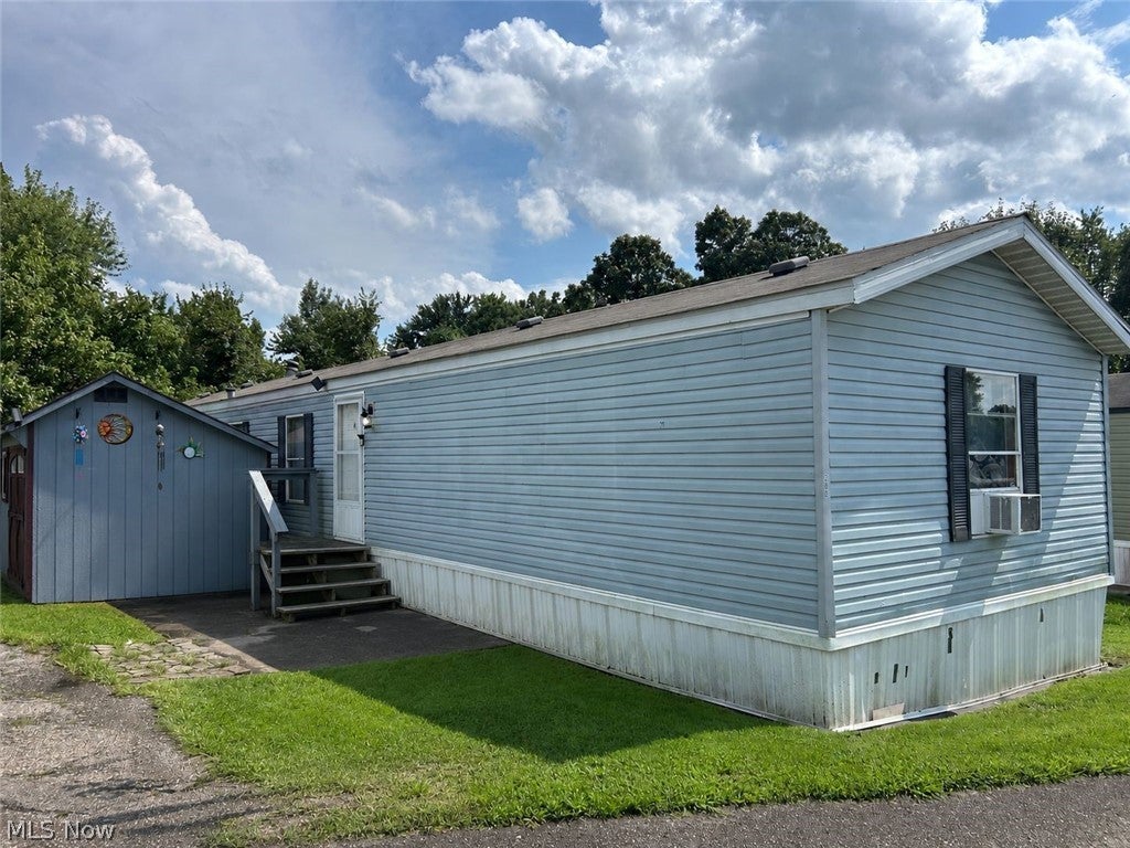 200 S Blackwood Drive — photo