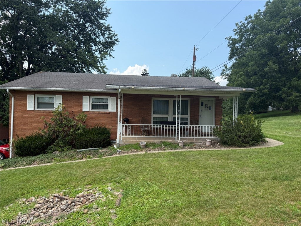 203 Meadowbrook Drive — photo