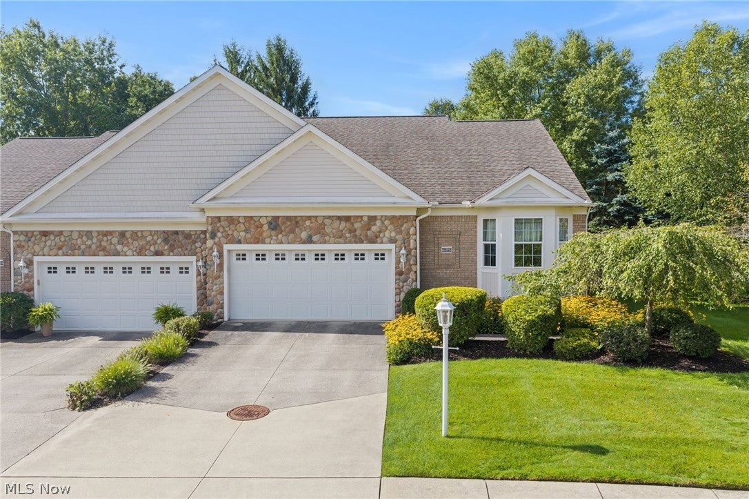 9848 Country Club Circle — photo