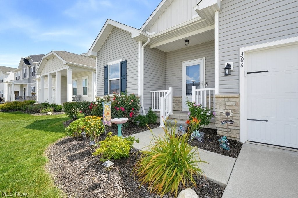 306 River Run Drive, Elyria, OH 44035 — photo 2