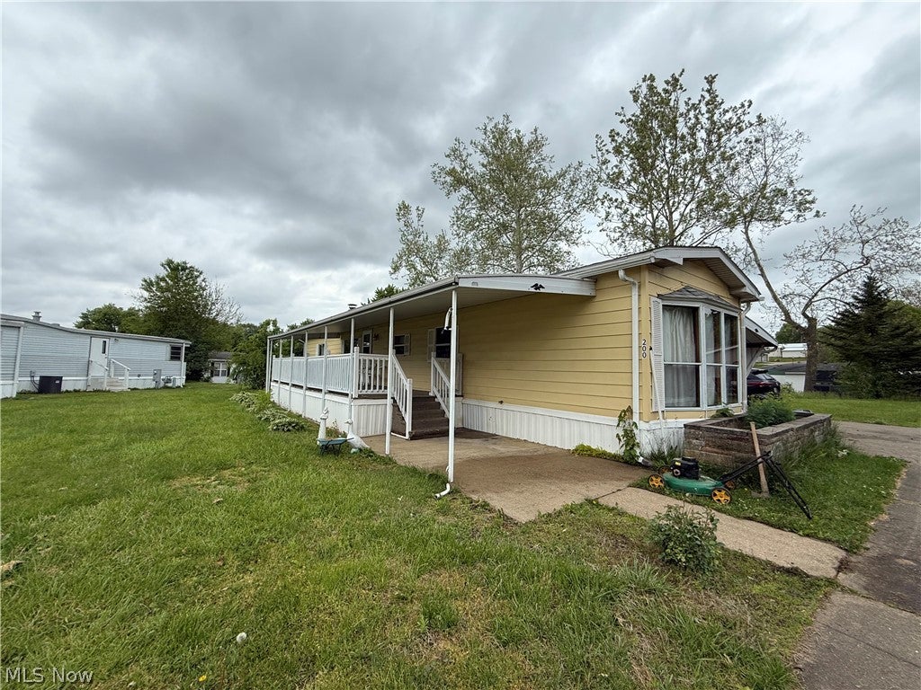 200 Driftwood Drive SE — photo