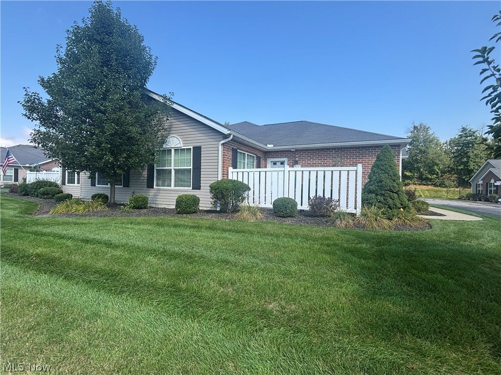 177 Woodbury Glen Street — photo