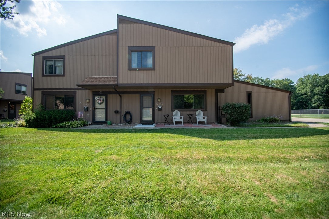 26674 Lake Of The Falls Boulevard — photo