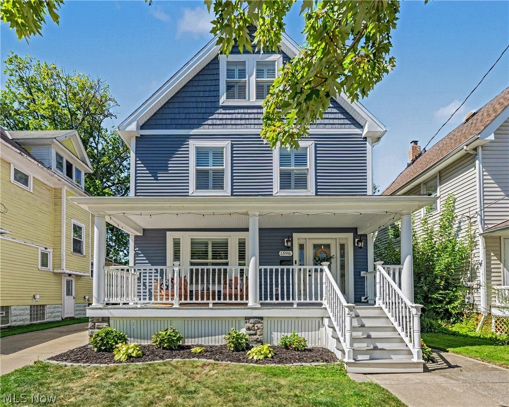 1596 Orchard Grove Avenue — photo