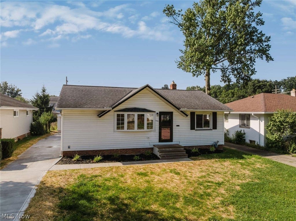 31508 Daniel Drive — photo