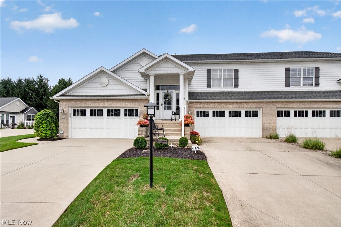 1321 Cascade Circle NW — photo