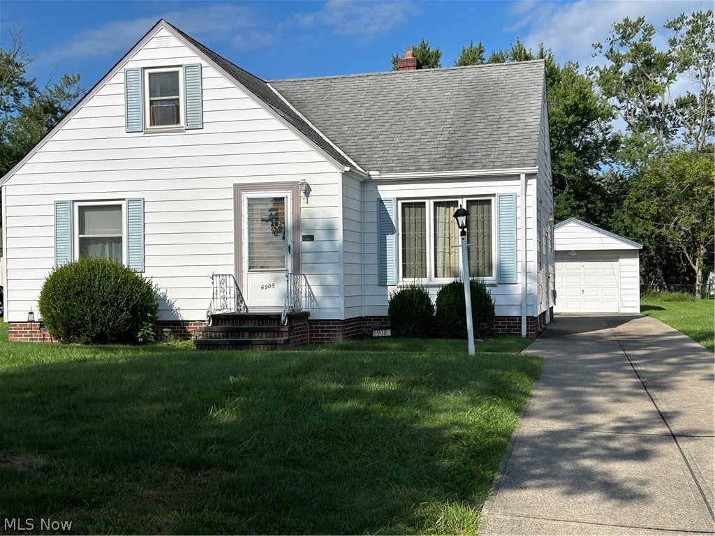 6908 Orchard Boulevard — photo