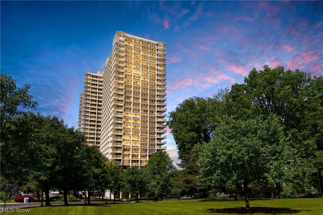 12700 Lake Avenue 1301 — photo