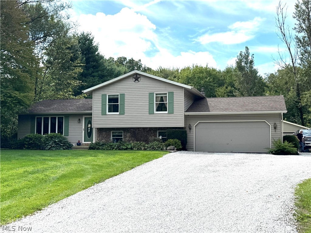 Home in Ravenna, OH 44266 — photo 3